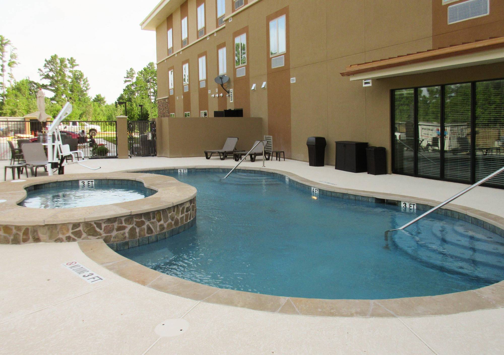 Mainstay Suites Lufkin Buitenkant foto